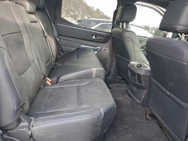 Фото 10 - TOYOTA TUNDRA