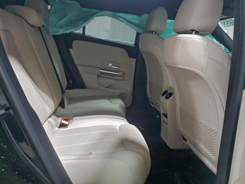 Фото 11 - MERCEDES-BENZ GLA-CLASS