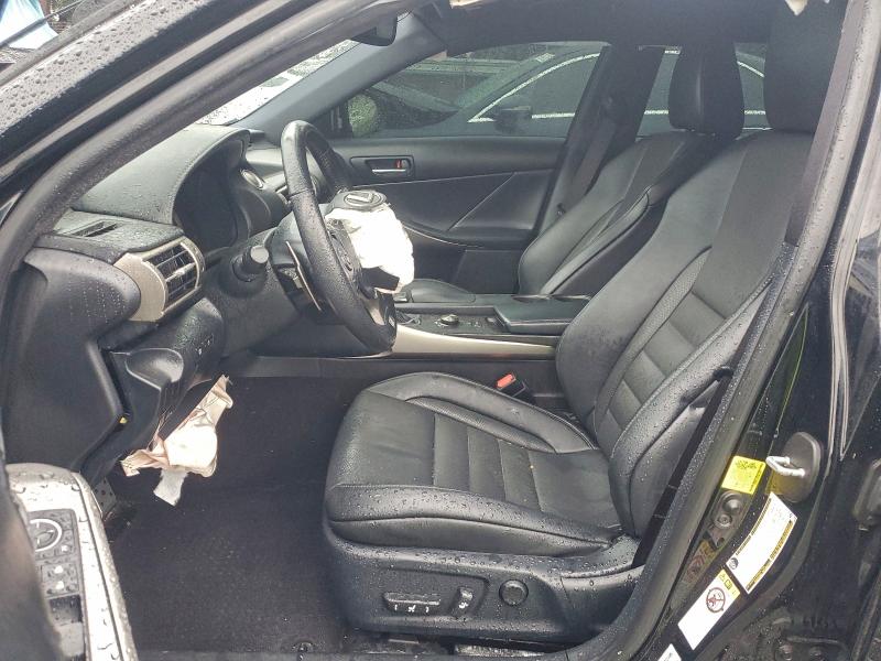 Фото 7 - LEXUS IS