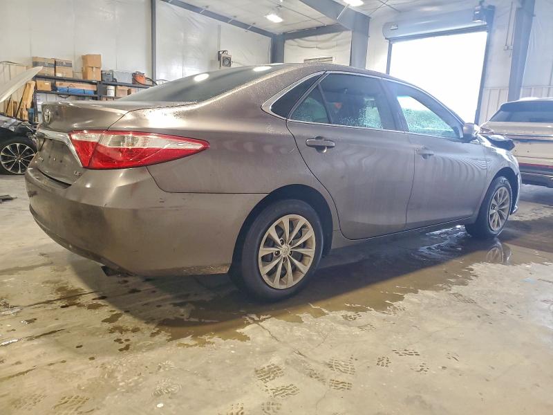 Фото 3 - TOYOTA CAMRY