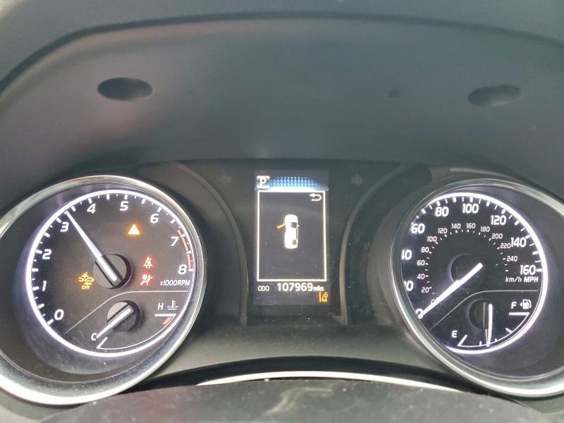 Фото 9 - TOYOTA CAMRY