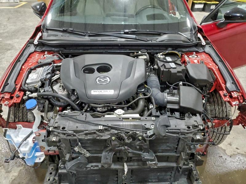 Фото 11 - MAZDA 3