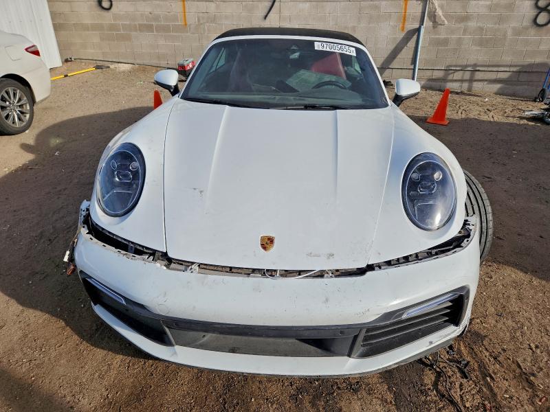 Фото 5 - PORSCHE 911