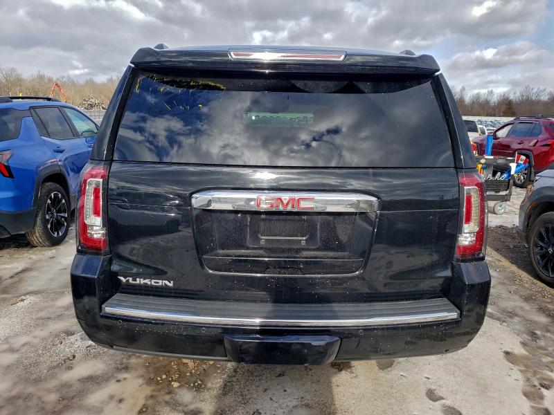 Фото 6 - GMC YUKON