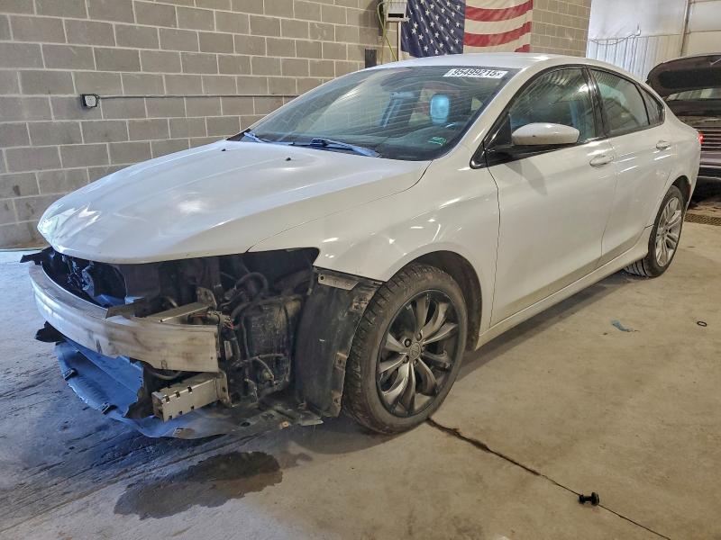 Фото 1 - CHRYSLER 200