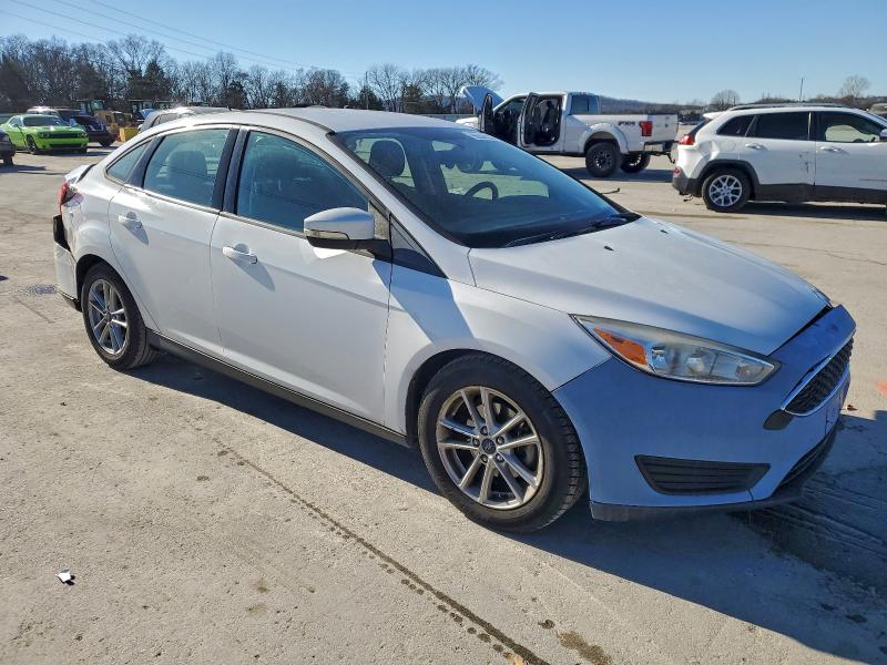 Фото 4 - FORD FOCUS