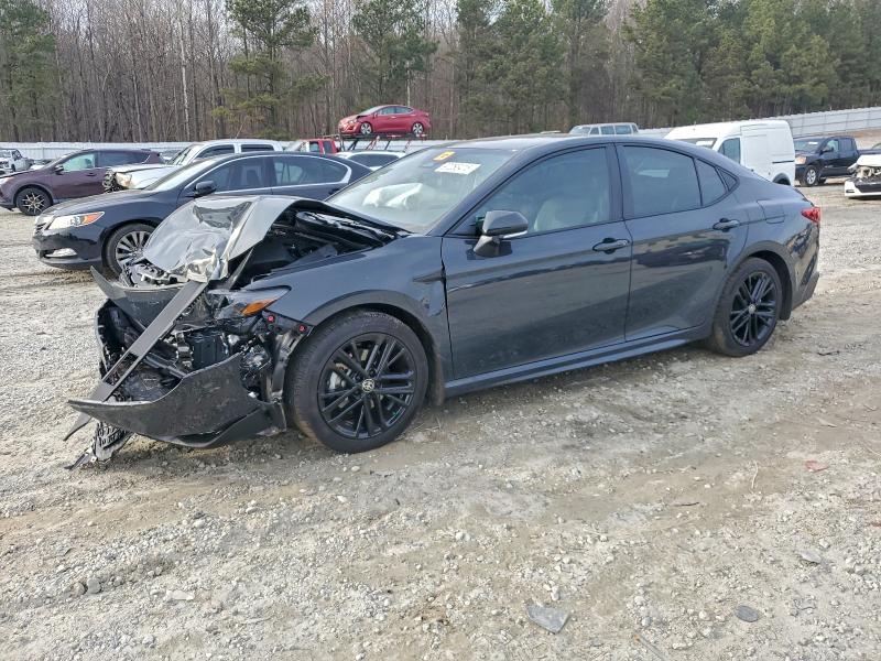 Фото 1 - TOYOTA CAMRY