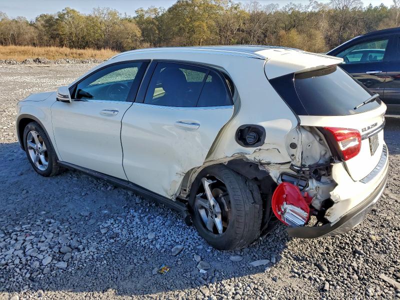 Фото 2 - MERCEDES-BENZ GLA-CLASS