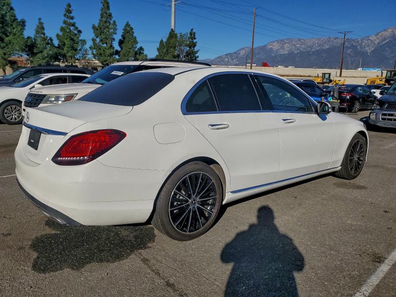 Фото 3 - MERCEDES-BENZ C-CLASS