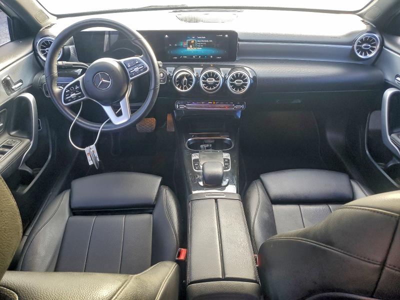 Фото 8 - MERCEDES-BENZ A-CLASS