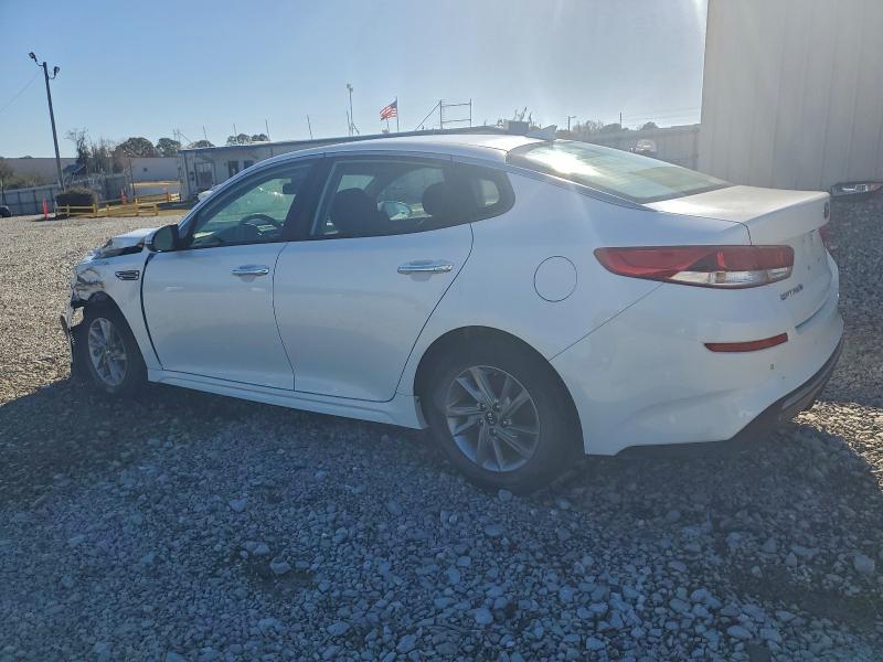 Фото 2 - KIA OPTIMA