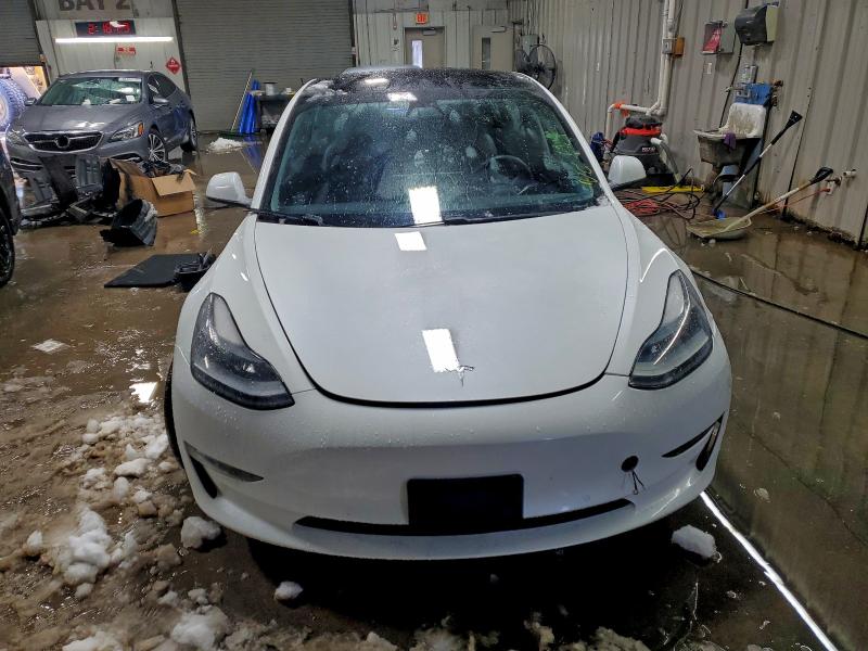 Фото 5 - TESLA MODEL 3