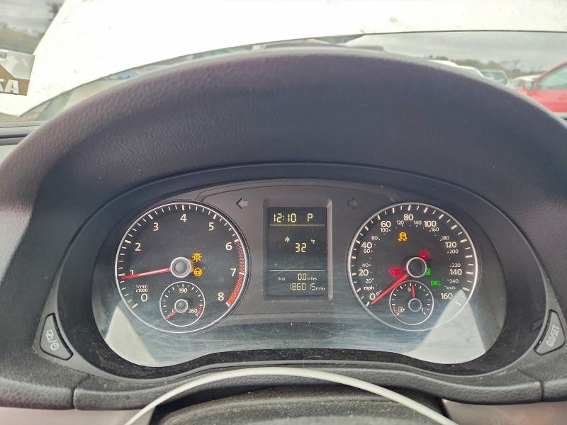 Фото 9 - VOLKSWAGEN PASSAT