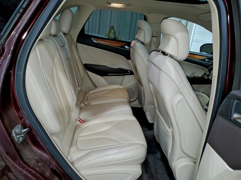 Фото 11 - LINCOLN MKC