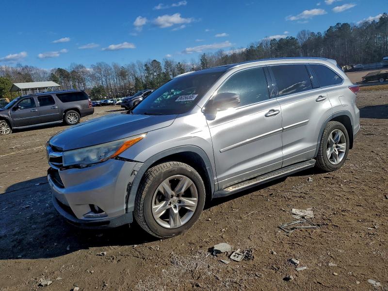 Фото 1 - TOYOTA HIGHLANDER