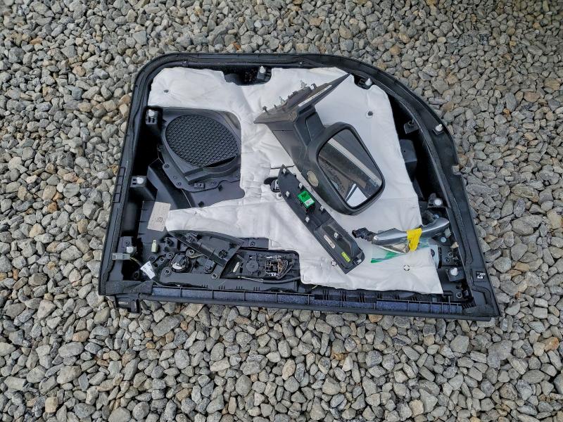 Фото 13 - FORD EXPLORER