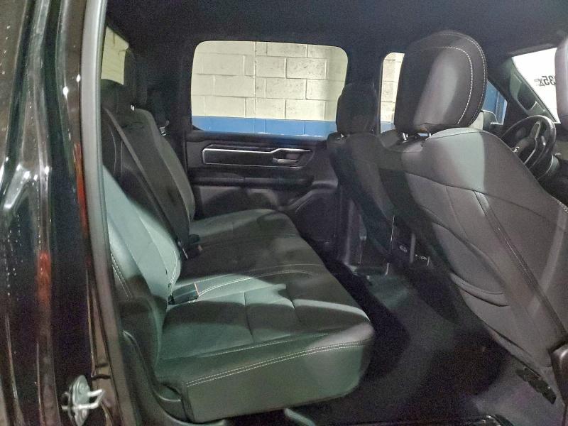 Фото 10 - RAM 1500