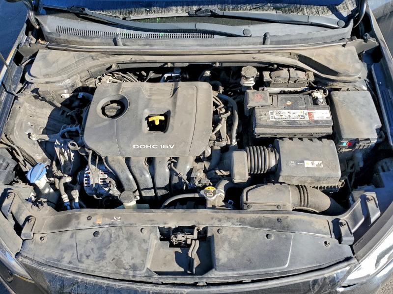 Фото 11 - HYUNDAI ELANTRA