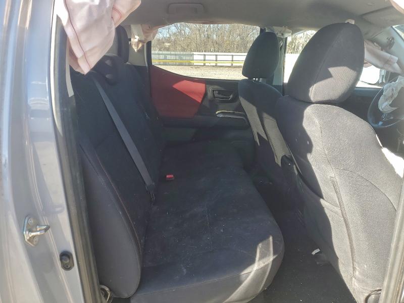 Фото 10 - TOYOTA TACOMA