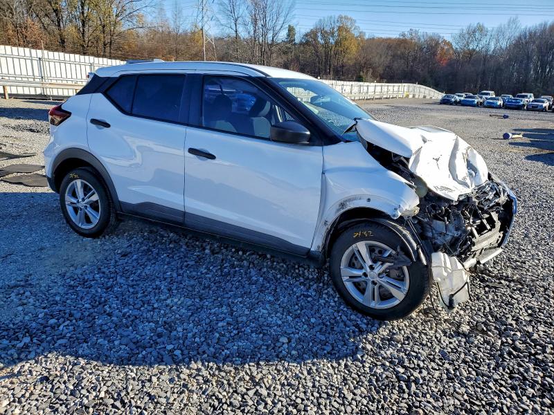 Фото 4 - NISSAN KICKS