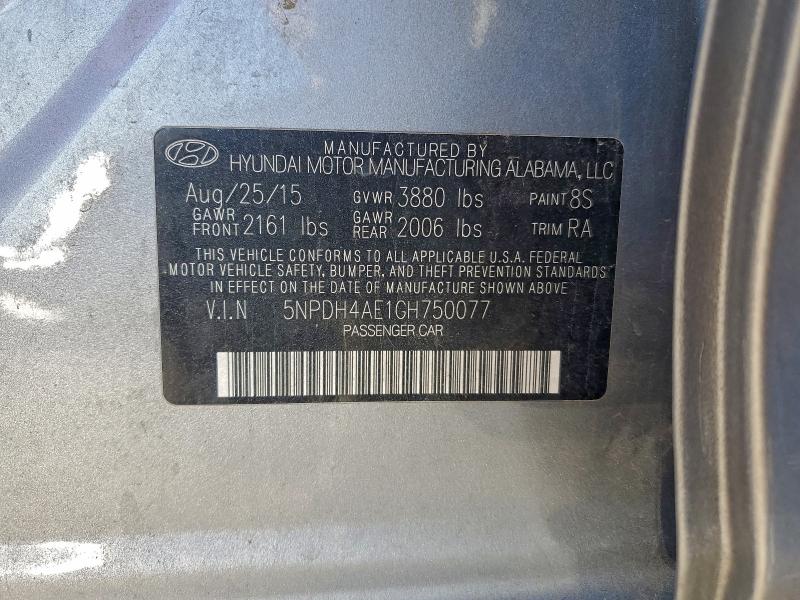 Фото 12 - HYUNDAI ELANTRA