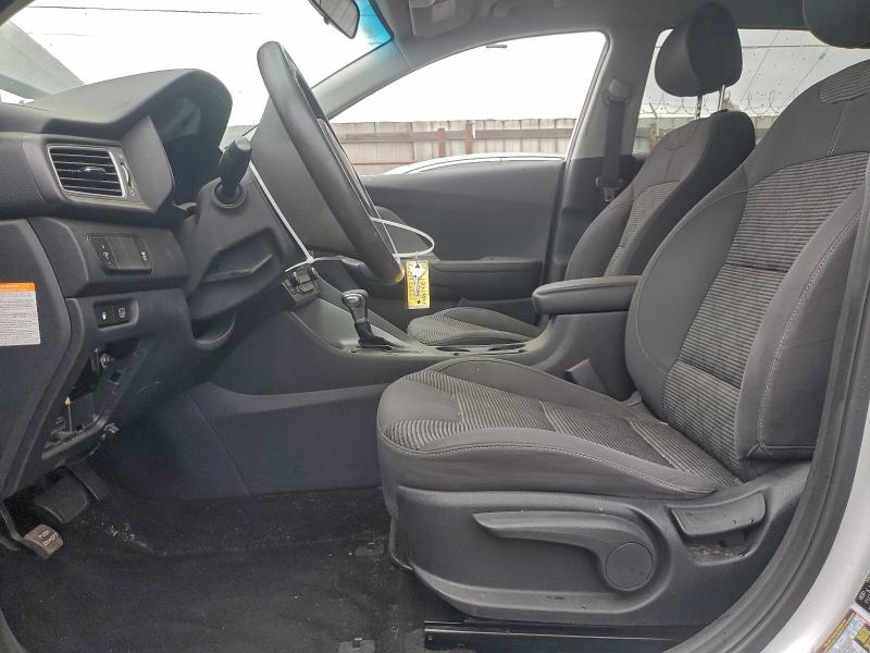 Фото 7 - KIA NIRO