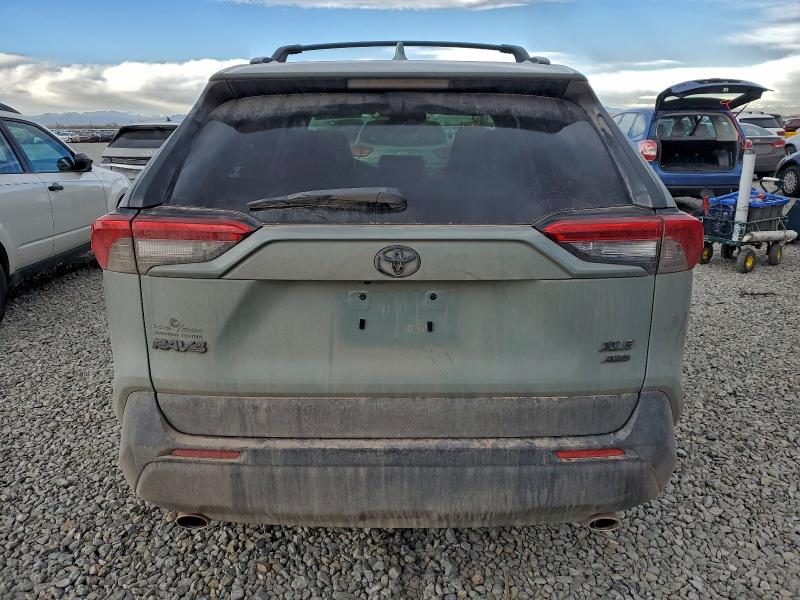 Фото 6 - TOYOTA RAV4