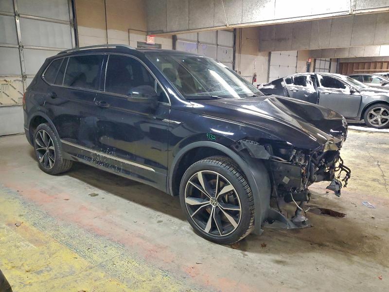 Фото 4 - VOLKSWAGEN TIGUAN