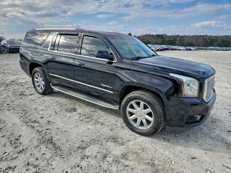Фото 4 - GMC YUKON