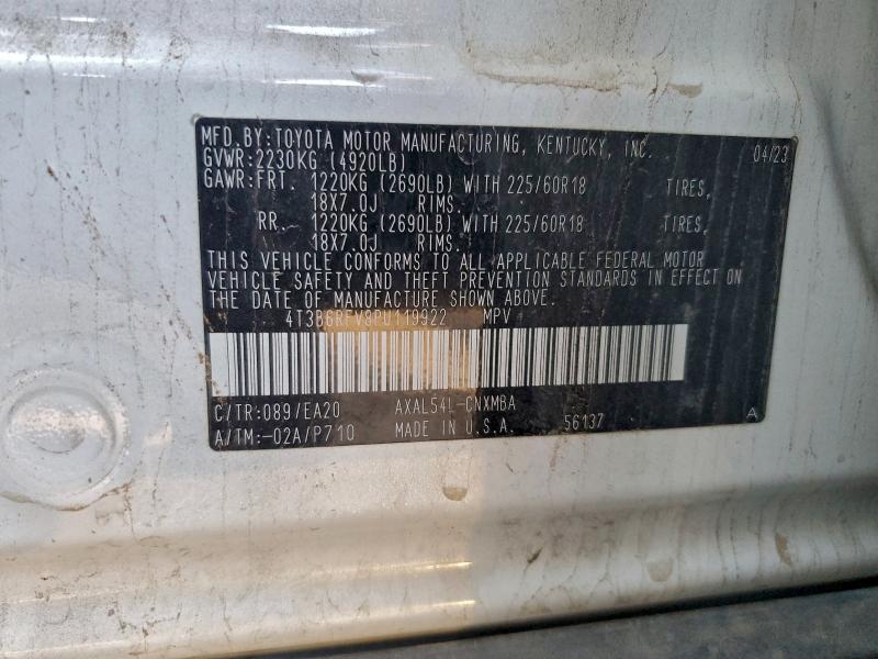 Фото 13 - TOYOTA RAV4