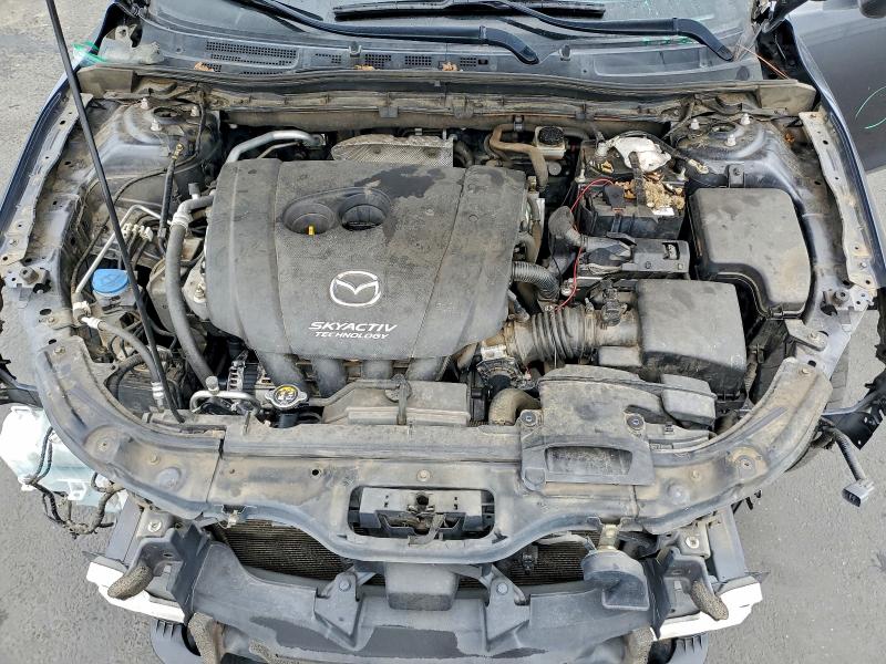 Фото 11 - MAZDA 3