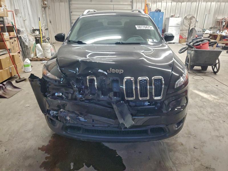 Фото 5 - JEEP GRAND CHER