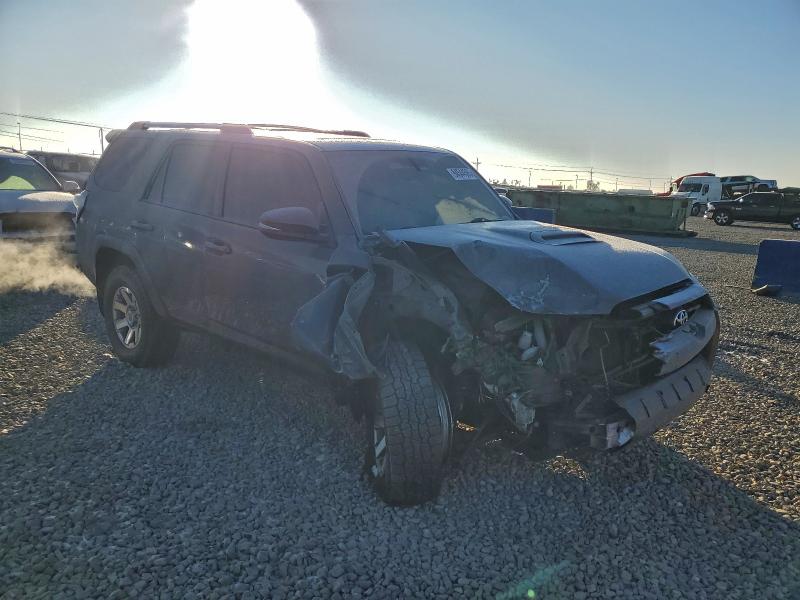 Фото 4 - TOYOTA 4RUNNER