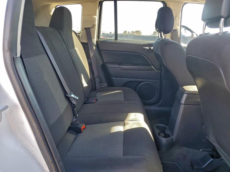 Фото 11 - JEEP COMPASS