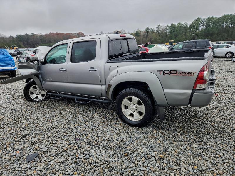 Фото 2 - TOYOTA TACOMA