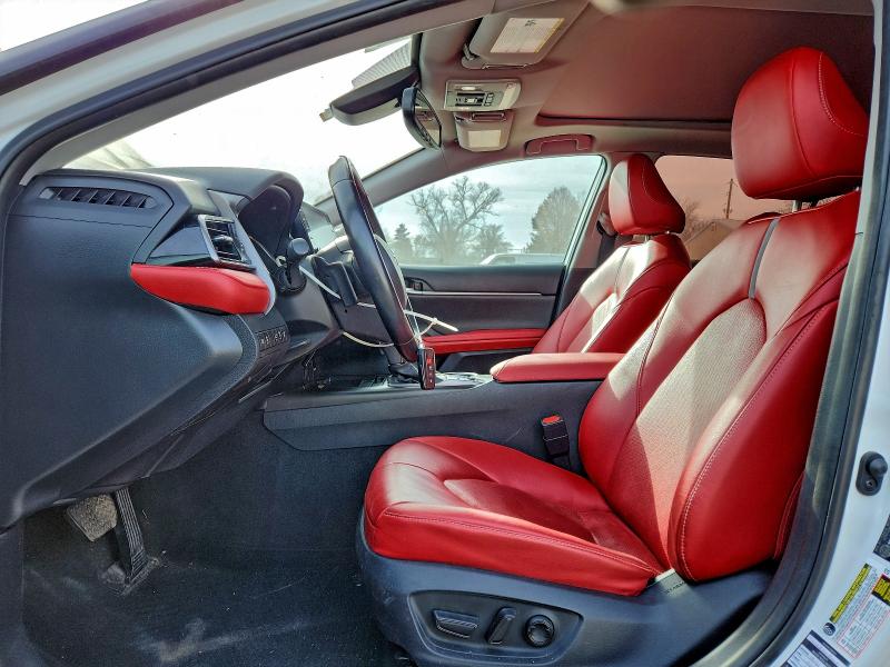 Фото 7 - TOYOTA CAMRY