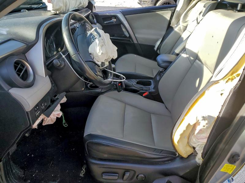 Фото 7 - TOYOTA RAV4