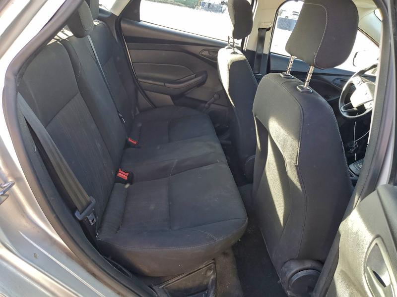 Фото 10 - FORD FOCUS