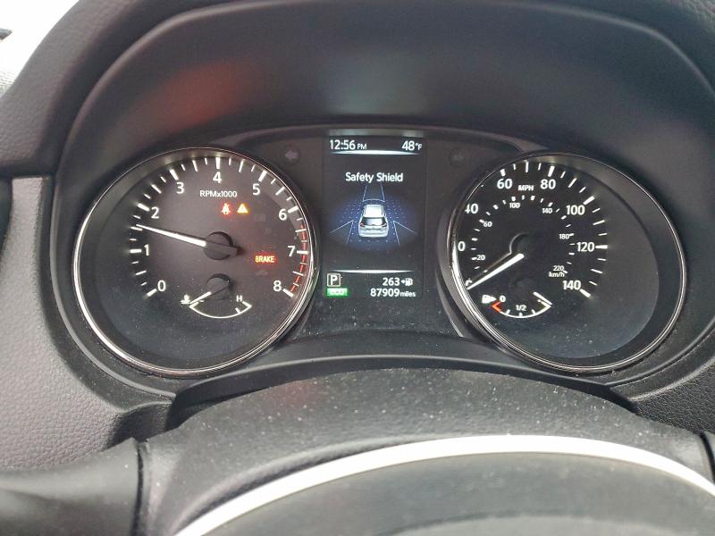 Фото 9 - NISSAN ROGUE