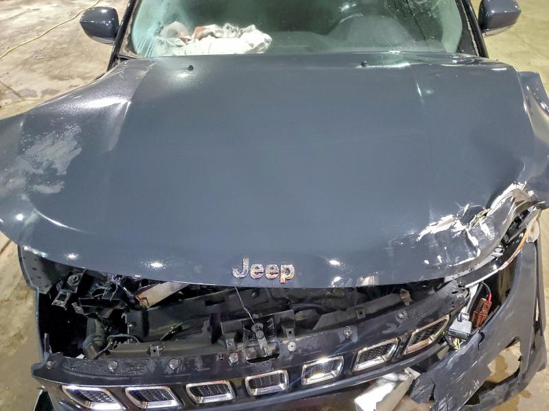 Фото 12 - JEEP COMPASS