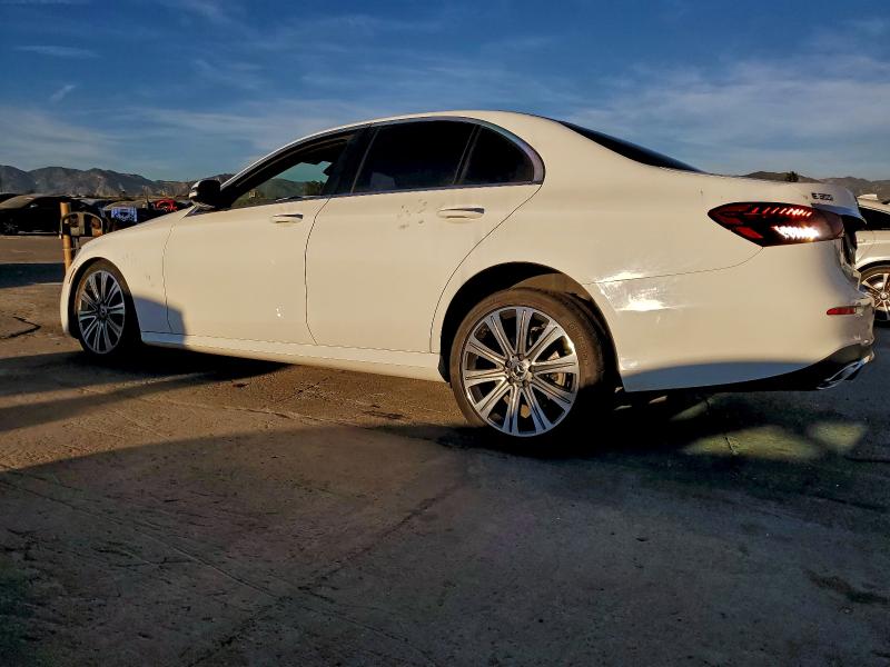 Фото 2 - MERCEDES-BENZ E-CLASS