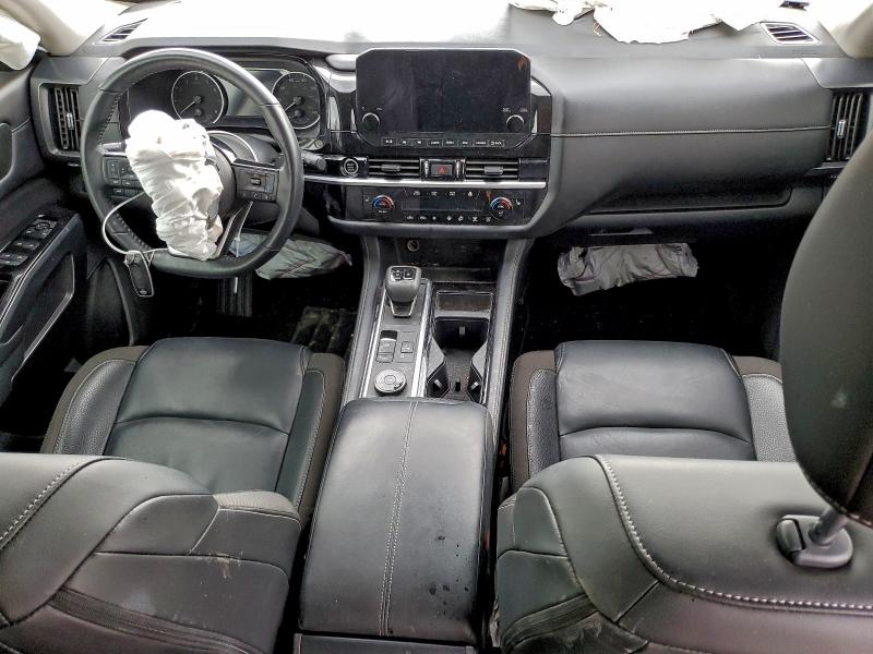 Фото 8 - NISSAN PATHFINDER