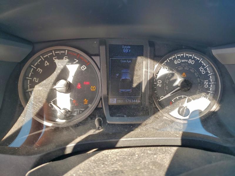 Фото 9 - TOYOTA TACOMA