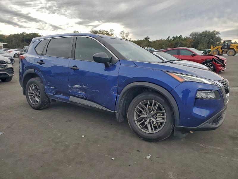 Фото 4 - NISSAN ROGUE