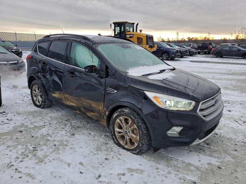 Фото 4 - FORD ESCAPE