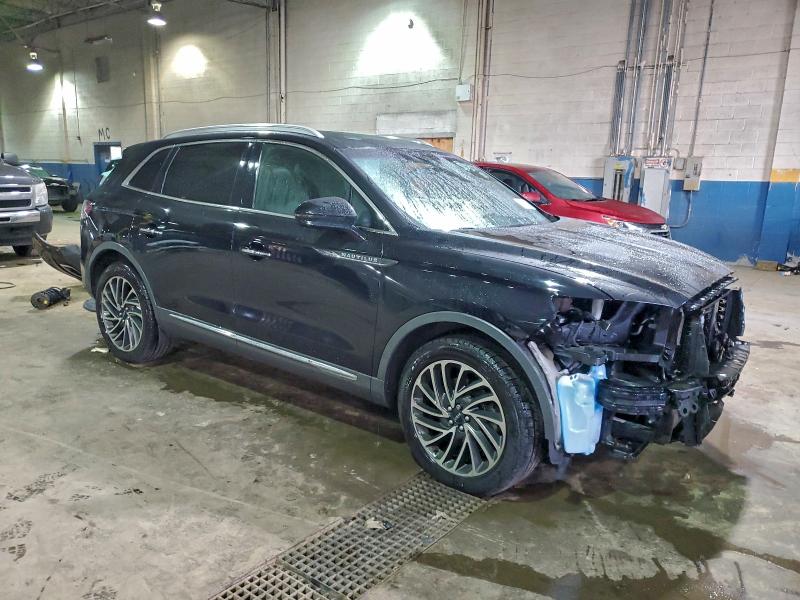 Фото 4 - LINCOLN NAUTILUS