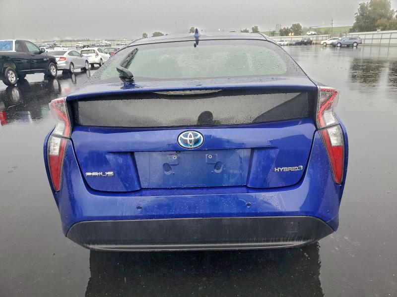 Фото 6 - TOYOTA PRIUS