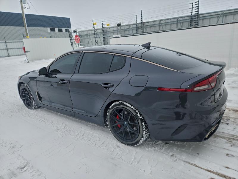 Фото 2 - KIA STINGER