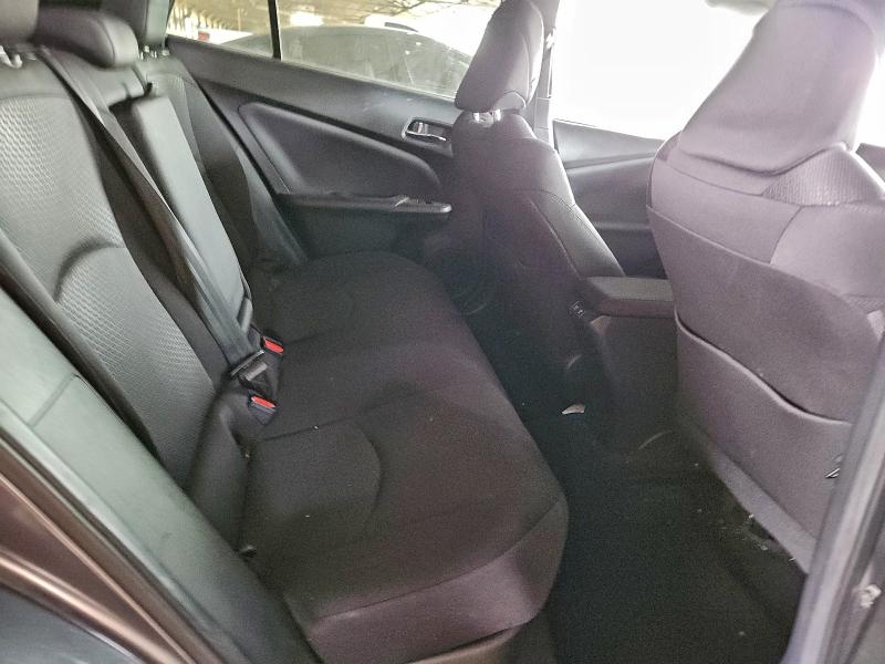 Фото 10 - TOYOTA PRIUS