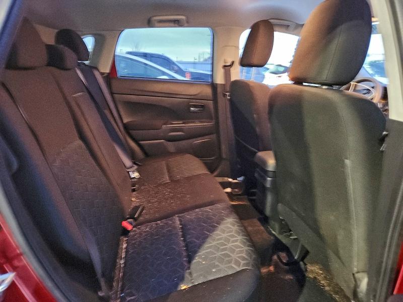 Фото 11 - MITSUBISHI OUTLANDER